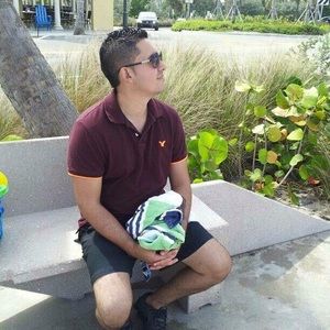 Meet your Posher, Carlos